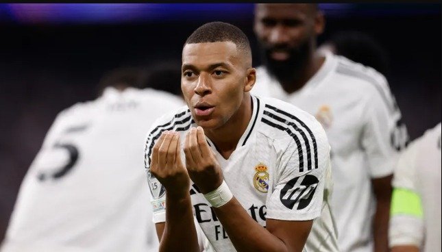 ريال مدريد بالقوة الضاربة أمام السيتي.. ومبابي على دكة البدلاء 1 ريال مدريد بالقوة الضاربة أمام السيتي.. ومبابي على دكة البدلاء